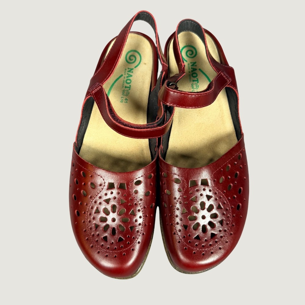 Naot Red Leather Mary Jane Flats Shoes Perforated 41 L10 Israel Cork Insole